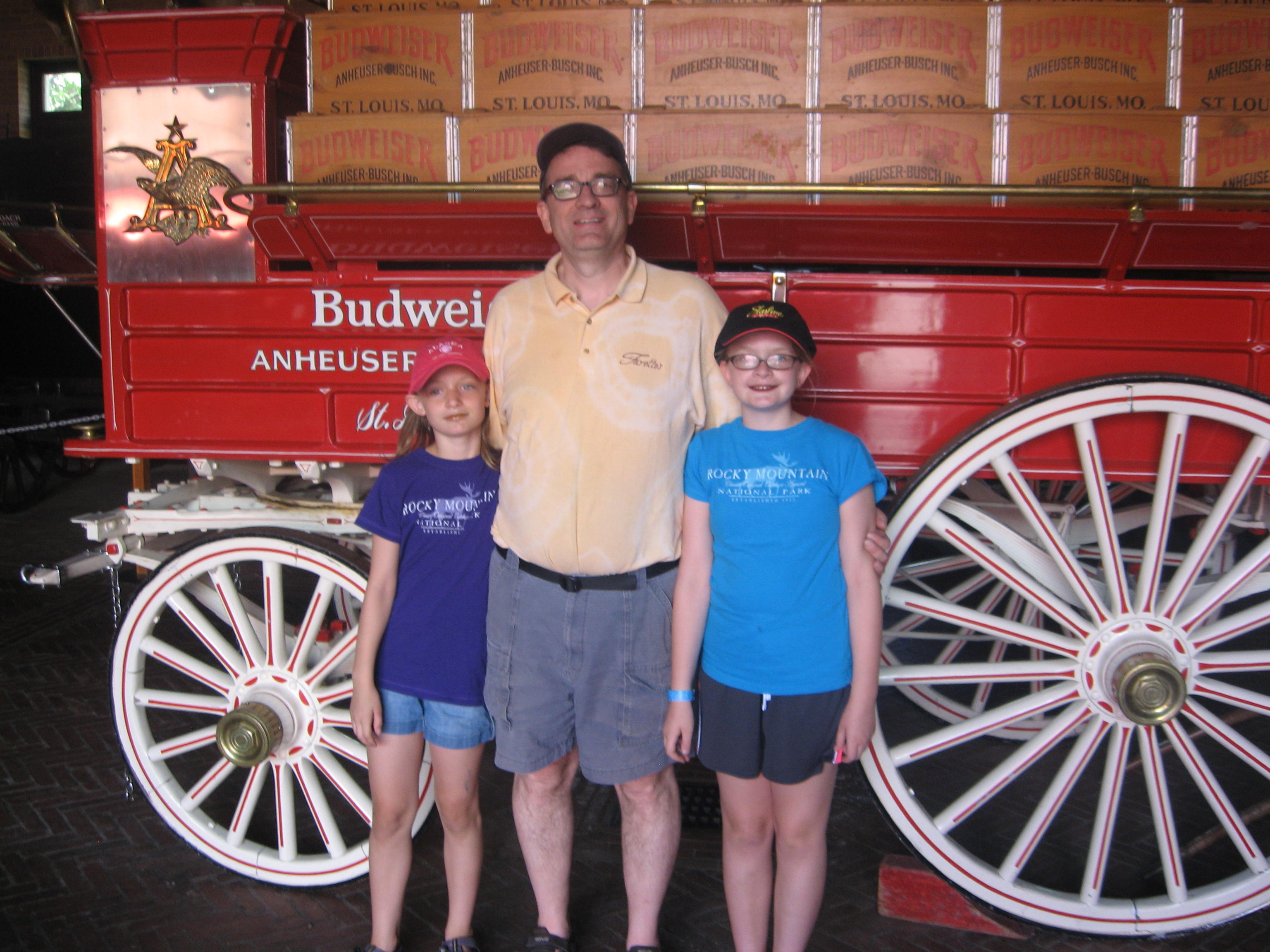 2013-06-29 Cate Randy Jane at Grants Farm.jpg